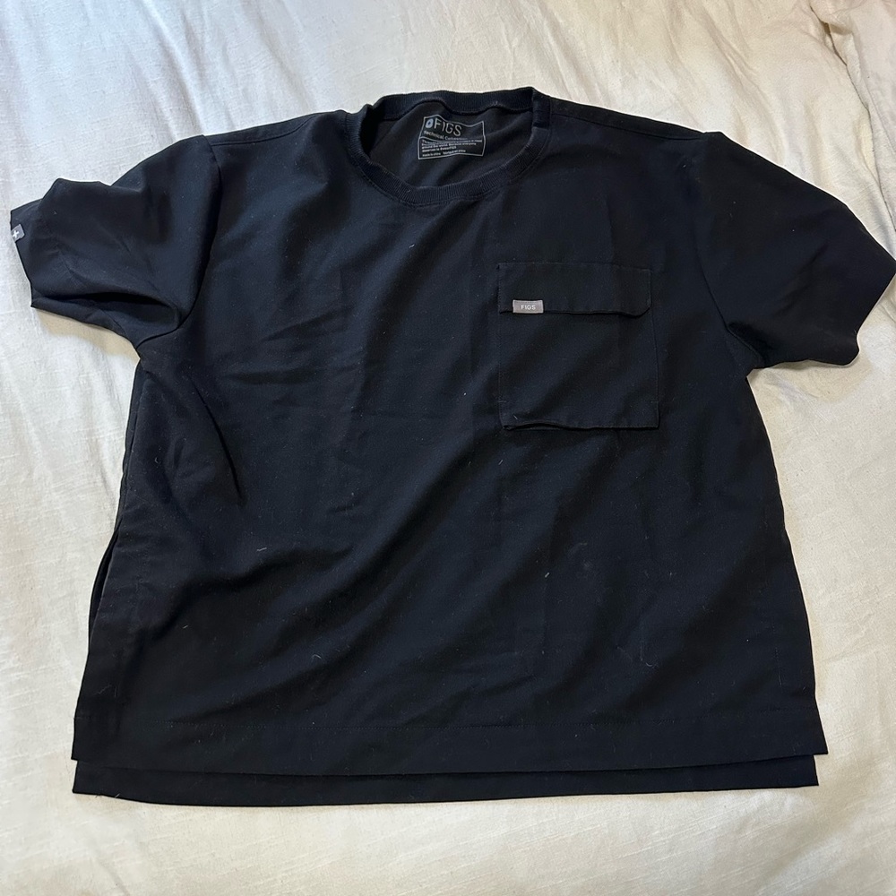 Black scrub top FIGS size large